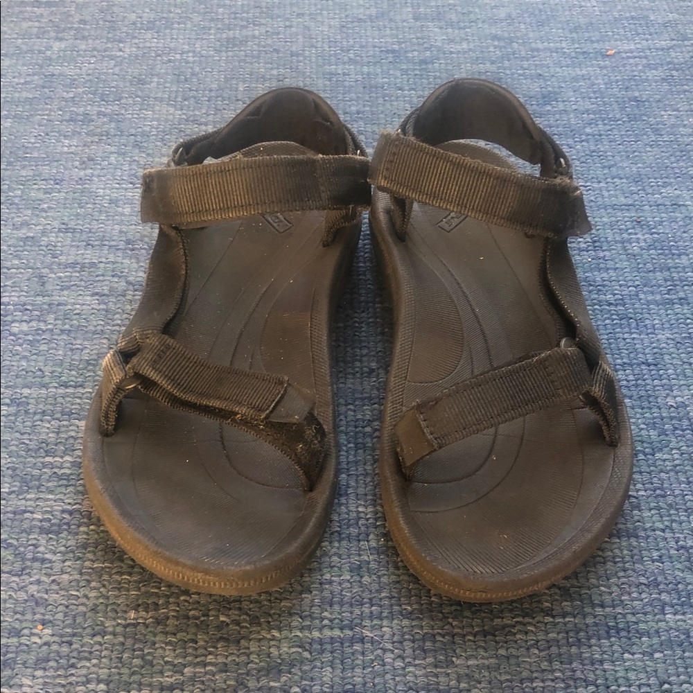Teva mid form sandals